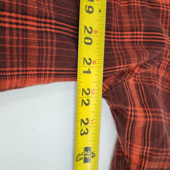 The North Face Womens Red Plaid Button Up Shirt Size XL - Picture 8 of 9